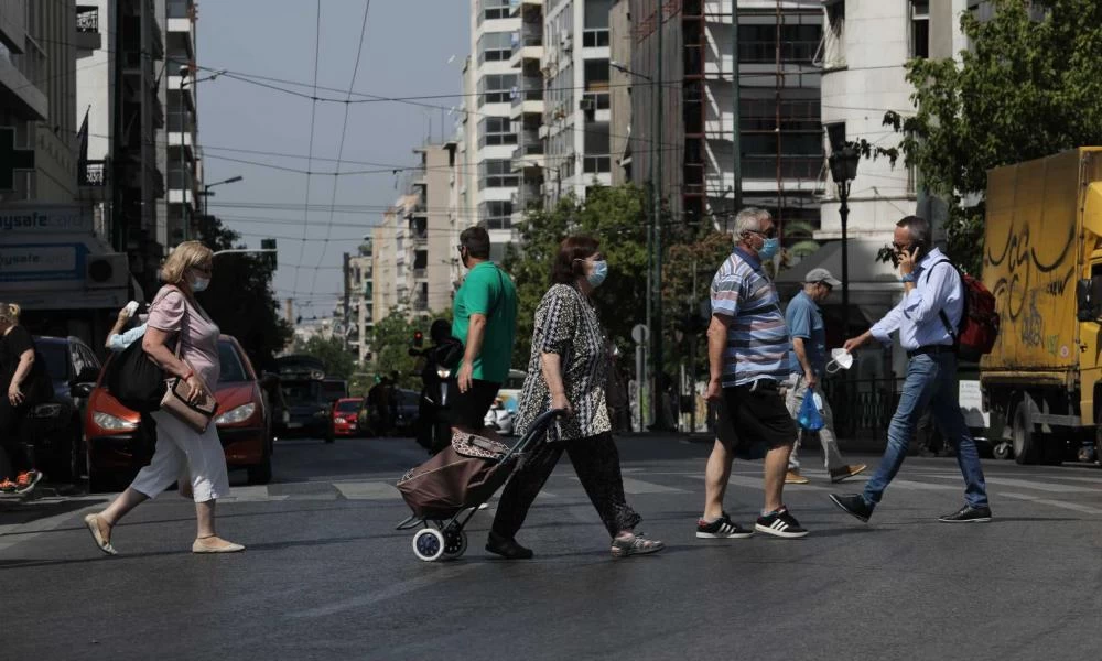 Νέα αρνητική πρωτιά σε κρούσματα για την Αττική – Ανησυχία για Θεσσαλονίκη και Κρήτη